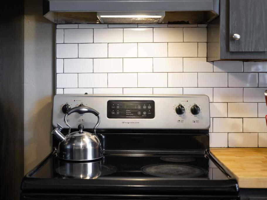 Stonegate Lodge Bear'S Den Kitchen, Pool, Firepit, Wifi ,Smart Tvs ユリーカ・スプリングス エクステリア 写真