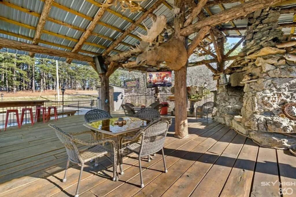 Stonegate Lodge Bear'S Den Kitchen, Pool, Firepit, Wifi ,Smart Tvs ユリーカ・スプリングス エクステリア 写真