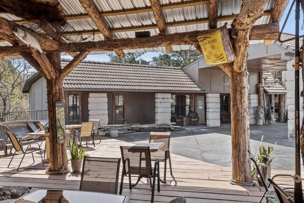 Stonegate Lodge Bear'S Den Kitchen, Pool, Firepit, Wifi ,Smart Tvs ユリーカ・スプリングス エクステリア 写真