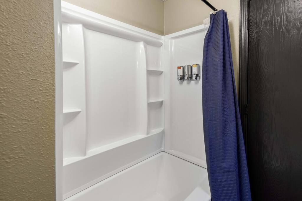 Stonegate Lodge Bear'S Den Kitchen, Pool, Firepit, Wifi ,Smart Tvs ユリーカ・スプリングス エクステリア 写真