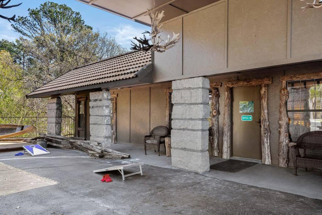 Stonegate Lodge Bear'S Den Kitchen, Pool, Firepit, Wifi ,Smart Tvs ユリーカ・スプリングス エクステリア 写真